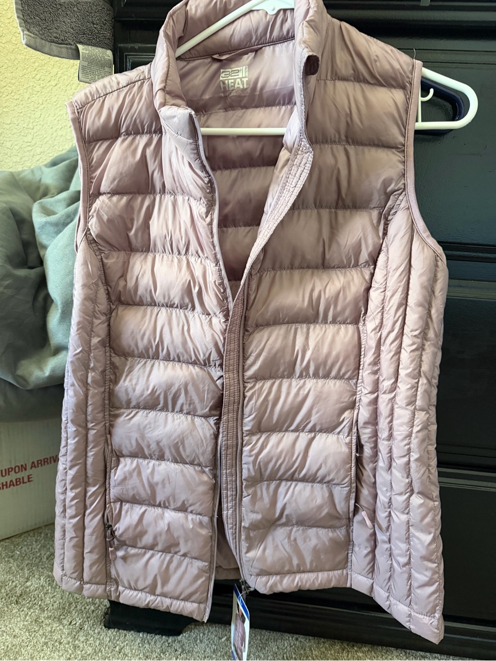 32 Degrees Men's Puffer Jacket Interior - Mauve/Burgundy